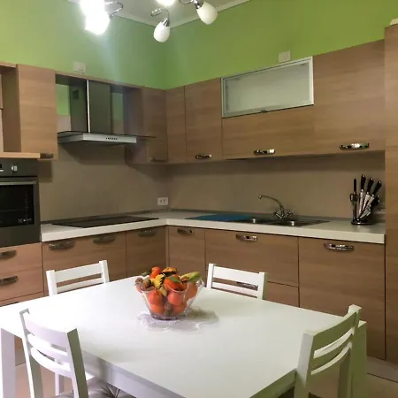 Didi House Монтепульчано