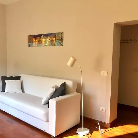 Didi House Монтепульчано
